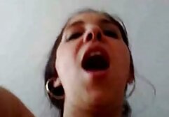 Male brings a girl top male pornstars to orgasm with fingers in bed
